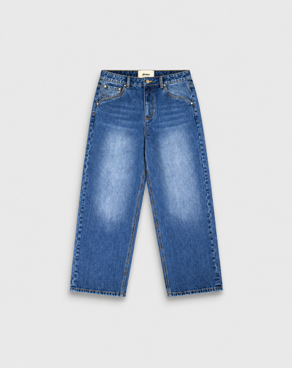 CLASSIC CUT WASHED JEANS