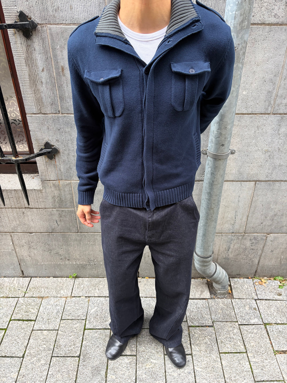 EPAULETTE KNIT