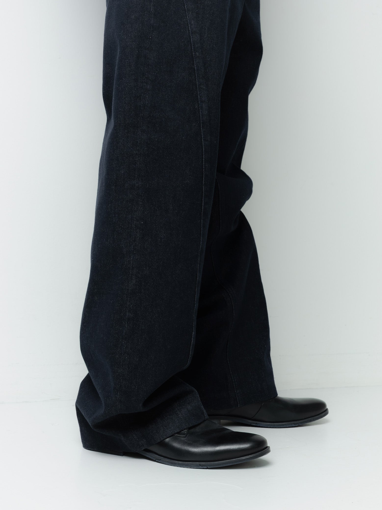 TWISTED RAW DENIM JEANS – Mellow Archives